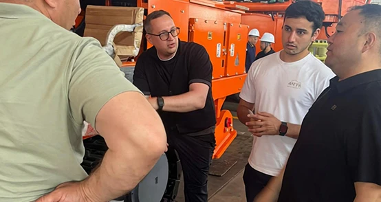 Comerciantes alemanes visitan Jiamusi Coal Mining Machinery Equipment Co., Ltd. profundizar&aacute; la cooperaci&oacute;n en la adquisici&oacute;n de maquinaria para el carb&oacute;n